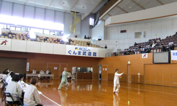 総合太極拳ＡＢ男子の競技の様子