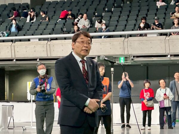 表彰式にて、川﨑雅雄日本連盟副会長よりご挨拶