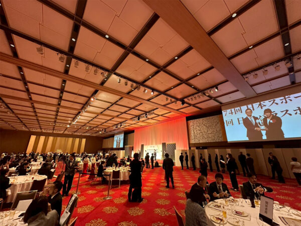 The Okura Tokyo「平安の間」にて表彰式が行われた