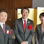 鈴木大地・スポーツ庁長官と。写真右、齋藤志保選手、写真左、孔祥東選手強化委員会委員長