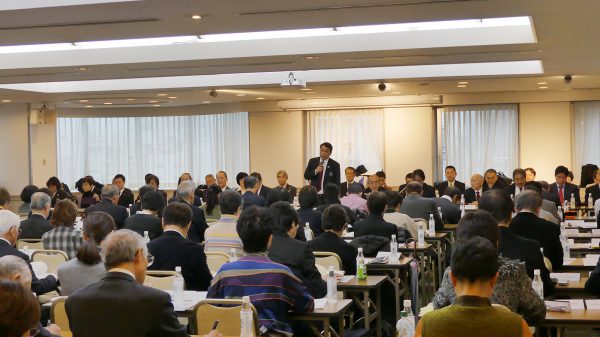 総会には加盟団体の代表とオブザーバー計68人が参加