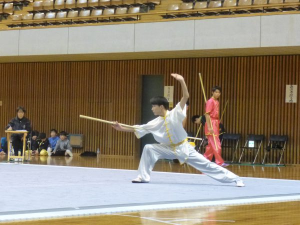 男子長拳長器械・国際第三套路 1位 奥村瑛仁選手(静岡)