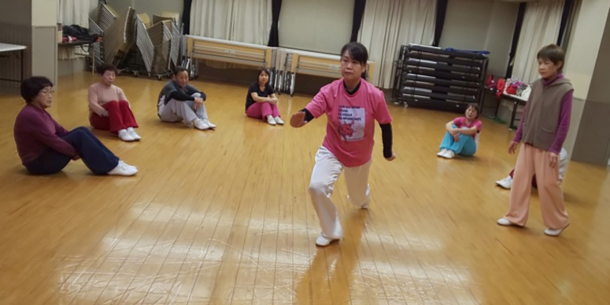 小橋珠子講師と東児が丘教室