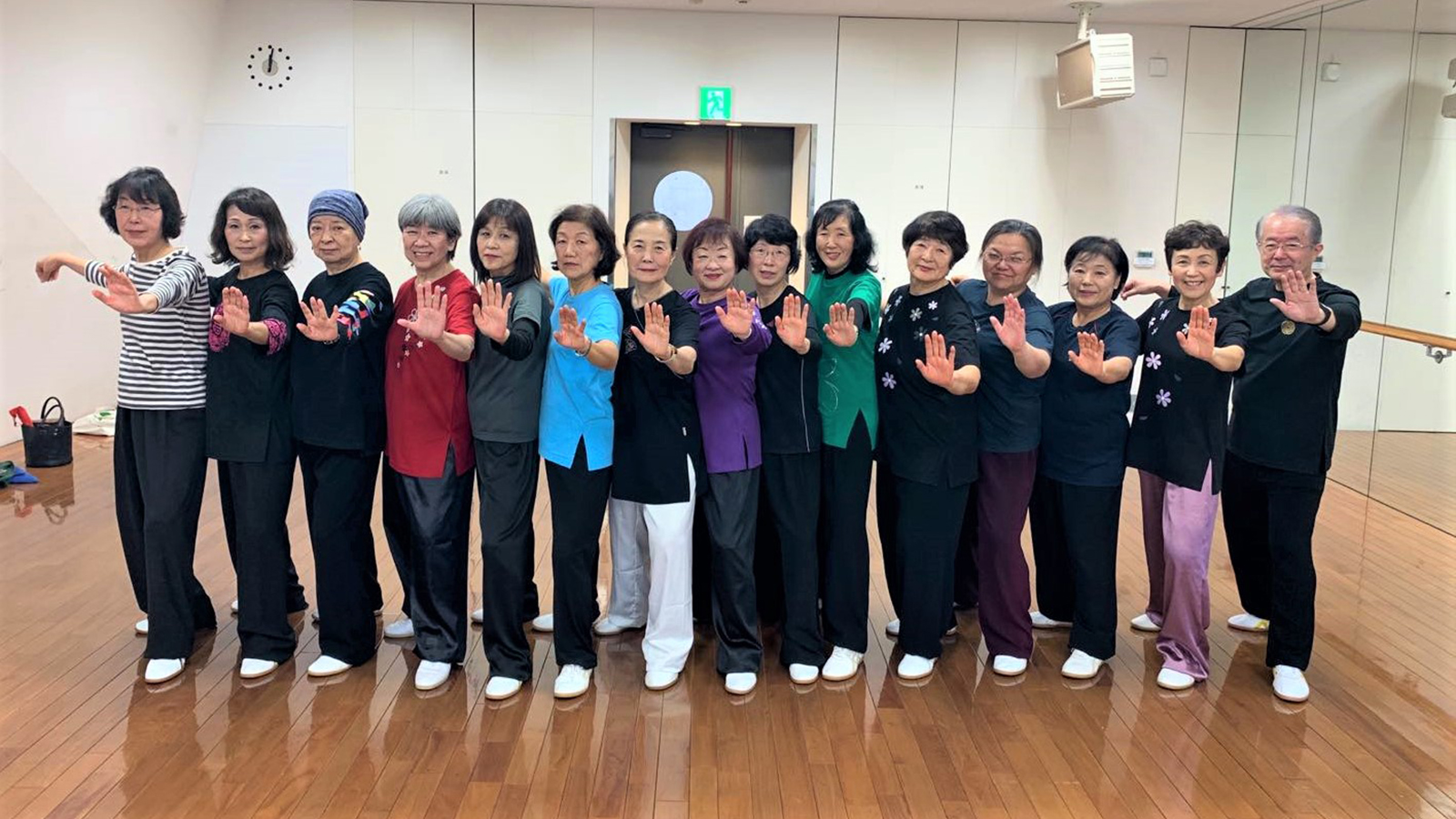 松尾公子講師とグラスハウス