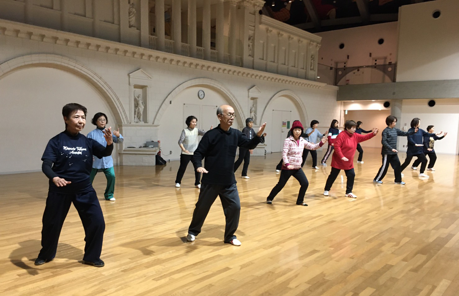 藤野雅義講師と児島のトマト達のなかま