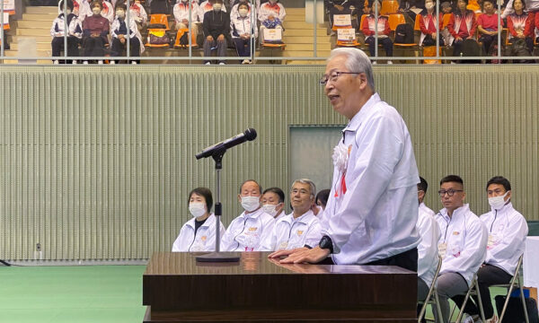 田坂信一愛媛県連盟会長よる開会宣言