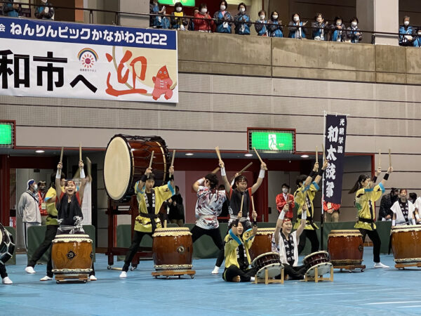 光明学園相模原高等学校 和太鼓部の演奏