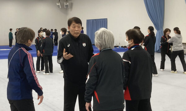 川﨑雅雄副会長による研修の様子