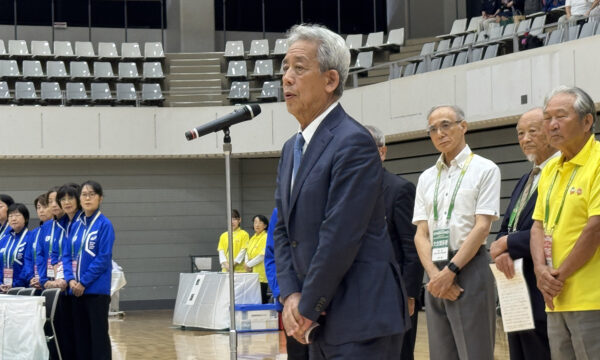 滋賀県連盟・川端達夫会長の閉会の挨拶