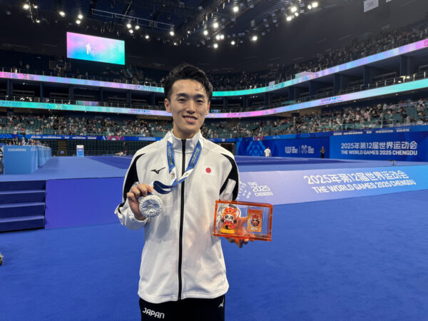 銀メダルを獲得した荒谷友碩選手