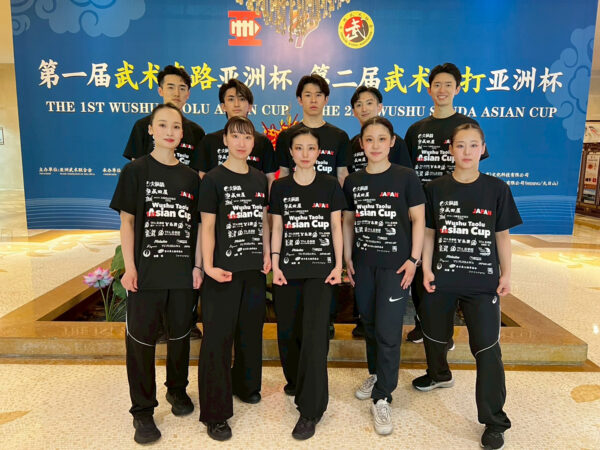 クラファンの返礼として制作したご支援者のロゴＴシャツ
