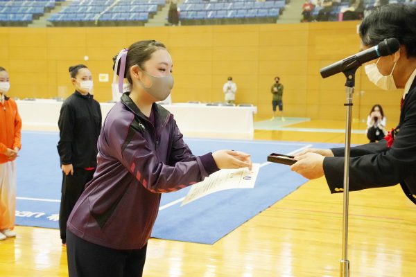 同じく代表表彰を受ける織田友花選手（千葉県連盟）