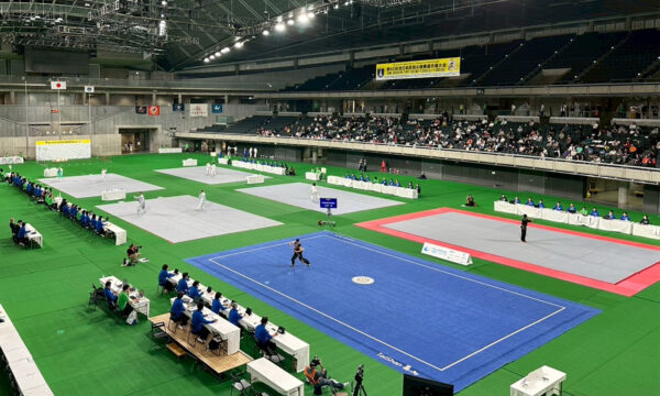 東京体育館には全国から選手と観客が集結